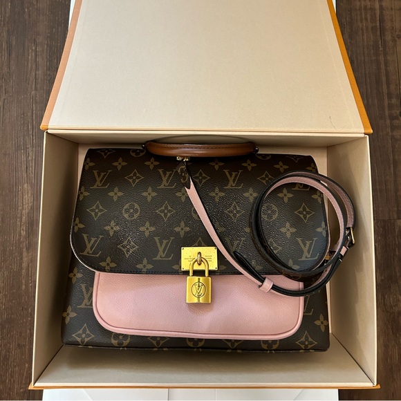 This is an authentic LOUIS VUITTON Monogram Marignan in Rose Poudre. - Picture 8 of 9